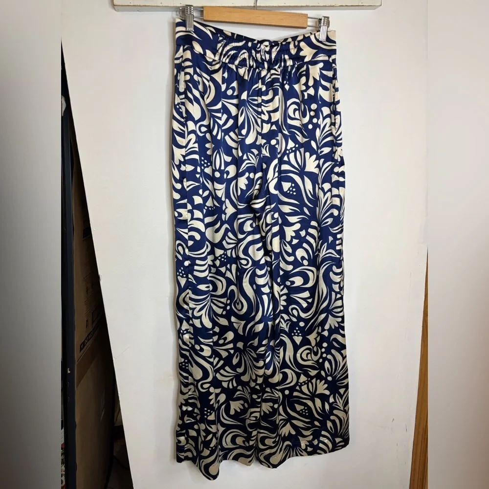 House of Harlow 1960 Blue Cream Patterned Satin Wide Leg Pants - Picture 2 of 10